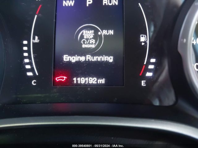 3C4NJDBB4KT840331 Jeep Compass Latitude 4x4