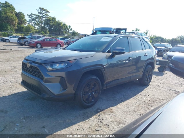 Toyota RAV4 LE 2020 2T3K1RFVXLC068918 Image 2