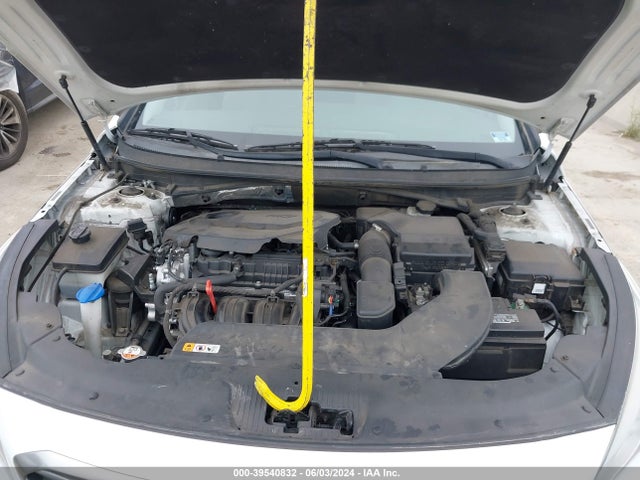 Hyundai SONATA SE 2016 5NPE24AF8GH373942 Image 10