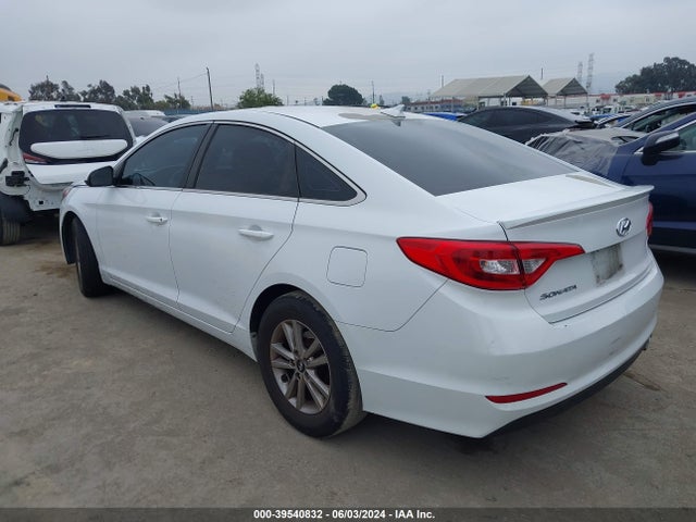Hyundai SONATA SE 2016 5NPE24AF8GH373942 Image 3