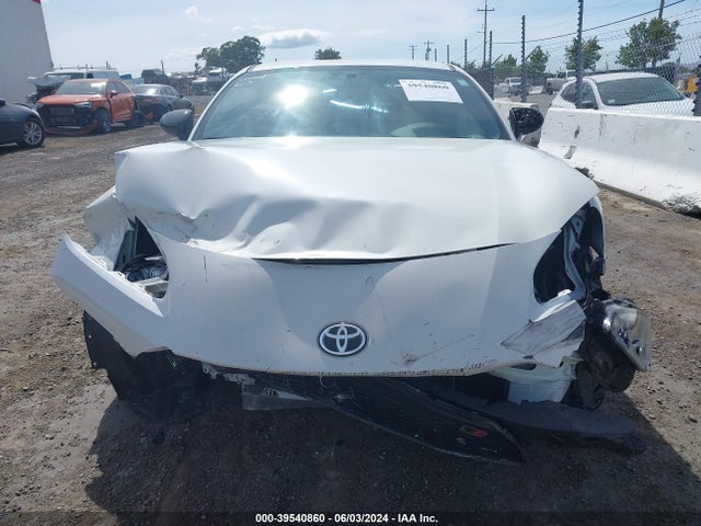 Toyota GR86 2023 JF1ZNBC17P8750604 Image 13