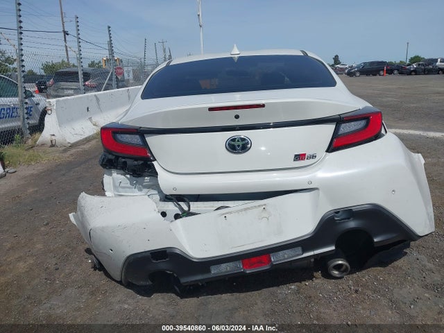 Toyota GR86 2023 JF1ZNBC17P8750604 Image 17
