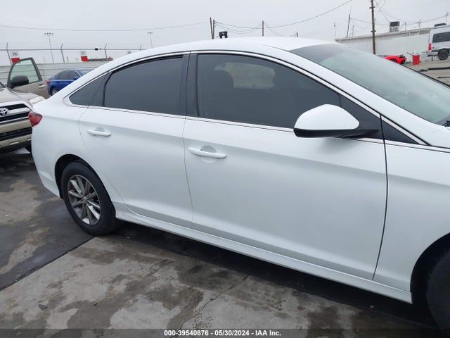Hyundai SONATA SE 2019 5NPE24AF6KH761051 Image 13