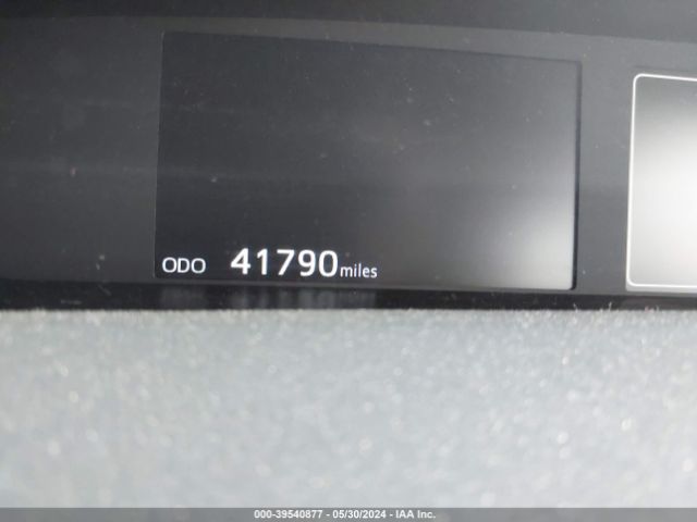 JTDKAMFU0N3164538 Toyota Prius L