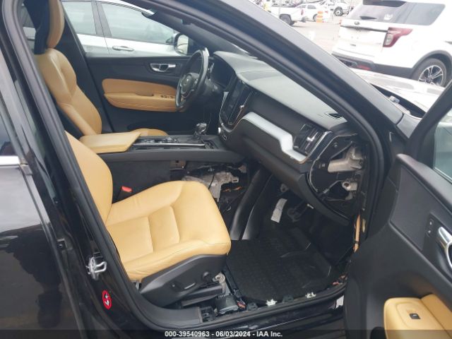 YV4102RK4J1080349 Volvo Xc60 T5 Momentum
