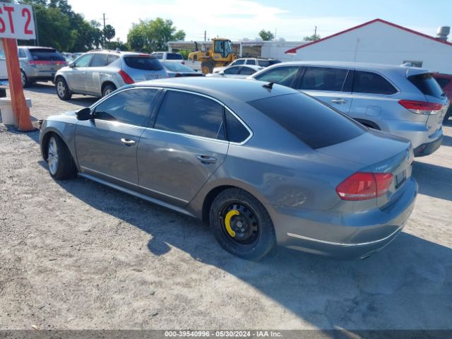 1VWCT7A39FC035632 Volkswagen Passat 1.8t Sel Premium