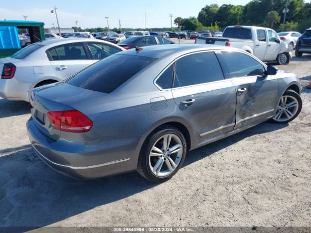 1VWCT7A39FC035632 Volkswagen Passat 1.8t Sel Premium