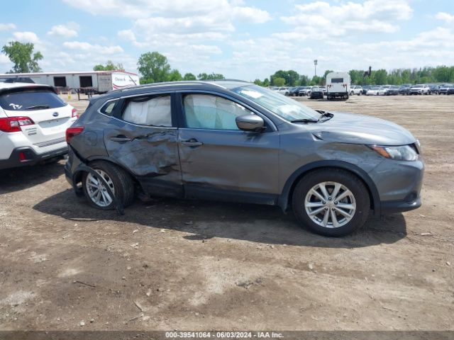 JN1BJ1CR4HW140635 Nissan Rogue Sport Sv