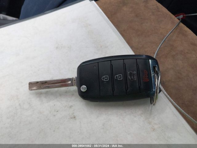 KNDJX3A57E7728702 KIA Soul !