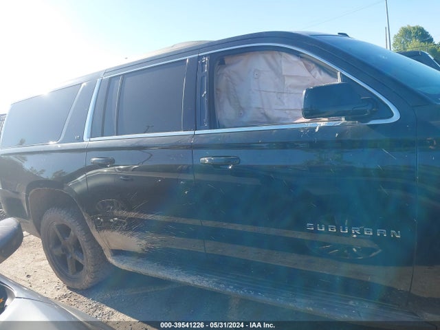 Chevrolet Suburban 1500 Lt 2015 1GNSKJKC8FR627556 Image 13