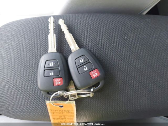 7MUAAAAG4NV028915 Toyota Corolla Cross L