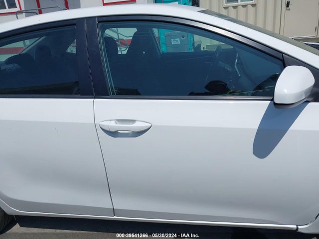 Toyota COROLLA LE 2019 5YFBURHE5KP897763 Image 13