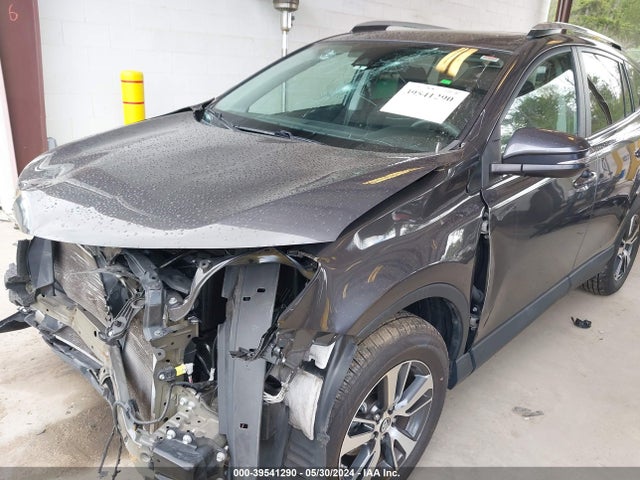 Toyota Rav4 Xle 2017 2T3RFREV3HW660510 Image 19