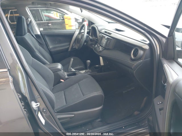 Toyota Rav4 Xle 2017 2T3RFREV3HW660510 Image 5