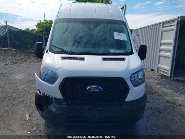 1FTBR3X83NKA42413 Ford Transit-250 Cargo Van