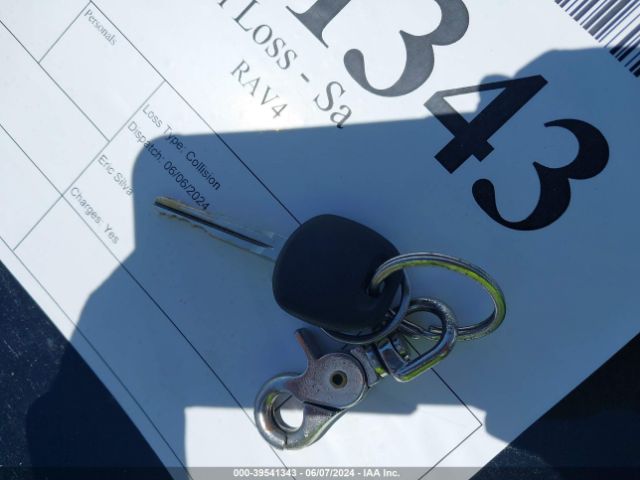 2T3RFREV1FW367881 Toyota Rav4 Xle