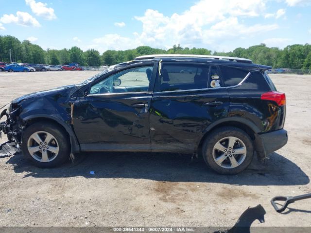 2T3RFREV1FW367881 Toyota Rav4 Xle