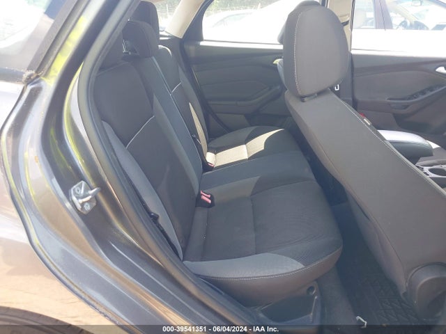 Ford FOCUS SE 2014 1FADP3K28EL404771 Image 8