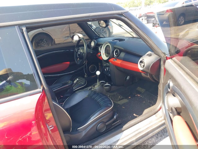 2013 MINI CLUBMAN WMWZG3C59DTY32756 Photo 4