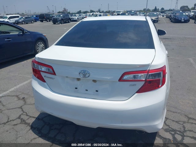 Toyota CAMRY SE 2014 4T1BF1FK4EU808210 Image 17