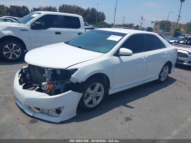 Toyota CAMRY SE 2014 4T1BF1FK4EU808210 Image 2