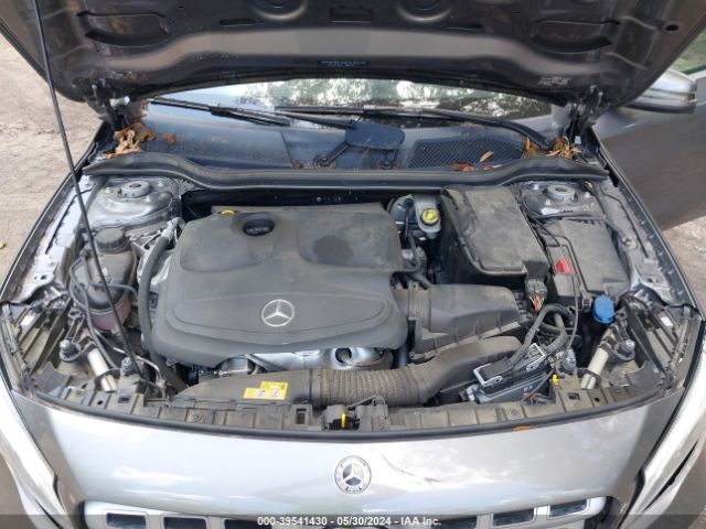 WDCTG4EBXJJ455115 Mercedes-Benz GLA 250