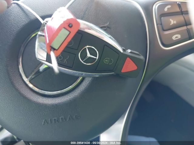 WDCTG4EBXJJ455115 Mercedes-Benz GLA 250