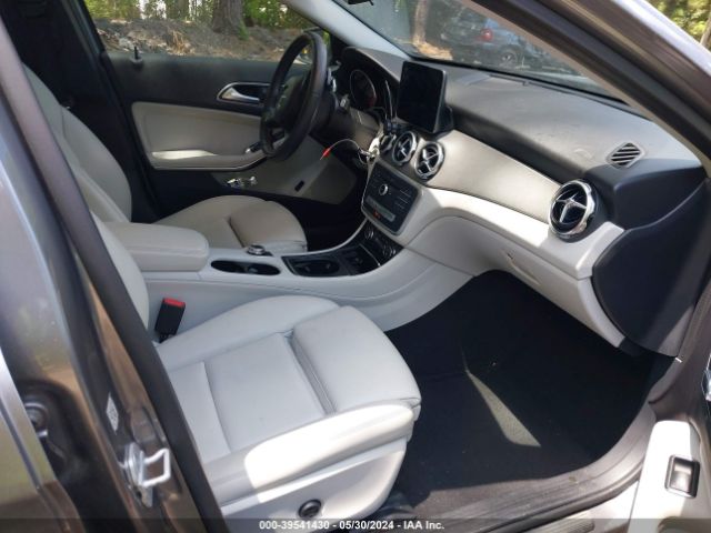 WDCTG4EBXJJ455115 Mercedes-Benz GLA 250
