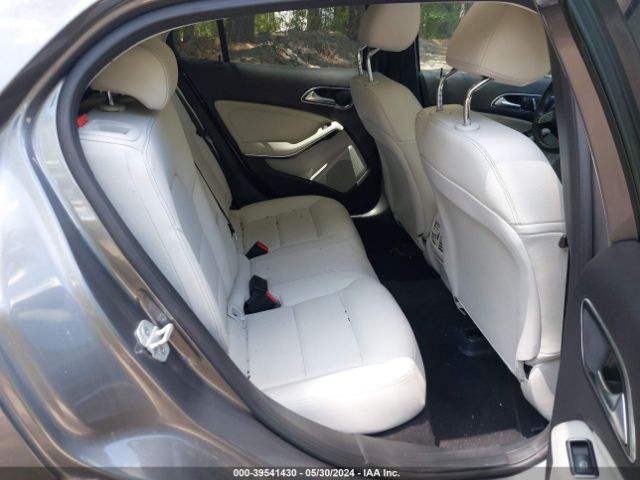 WDCTG4EBXJJ455115 Mercedes-Benz GLA 250