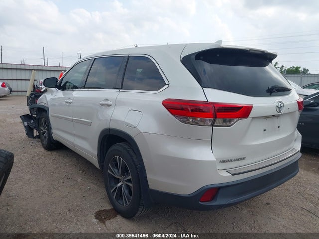 Toyota Highlander Le Plus 2017 5TDZZRFH7HS203507 Image 3