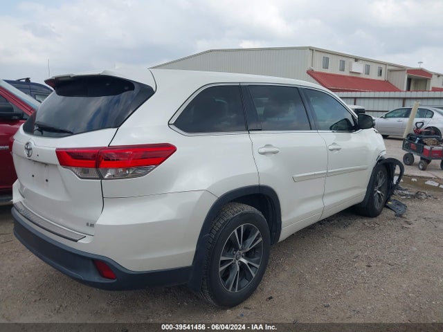 Toyota Highlander Le Plus 2017 5TDZZRFH7HS203507 Image 4