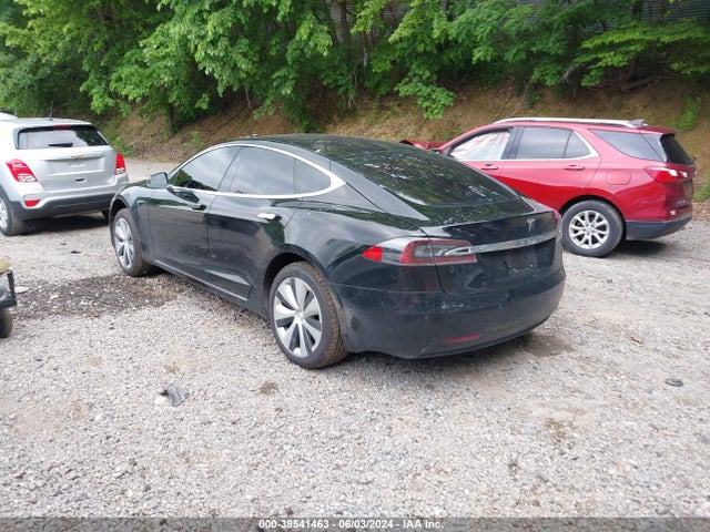 2021 TESLA MODEL S 5YJSA1E27MF424420 Photo 2