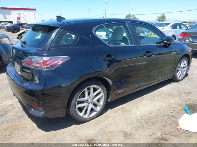 JTHKD5BH7F2213343 Lexus CT 200H