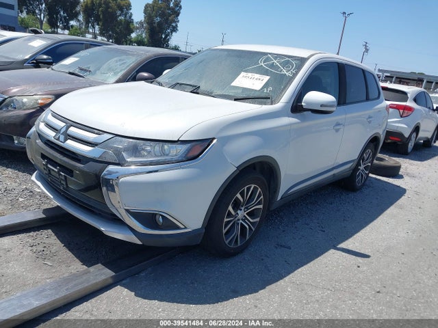 JA4AD3A39GZ055484 Mitsubishi Outlander Se