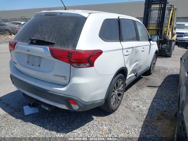 JA4AD3A39GZ055484 Mitsubishi Outlander Se