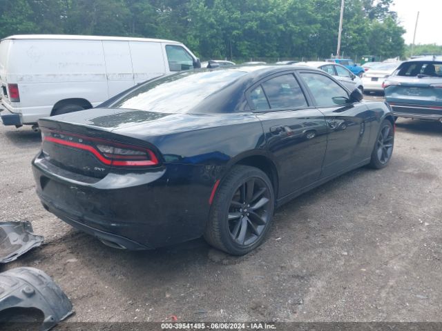 2C3CDXHG7JH139085 Dodge Charger Sxt Plus Rwd