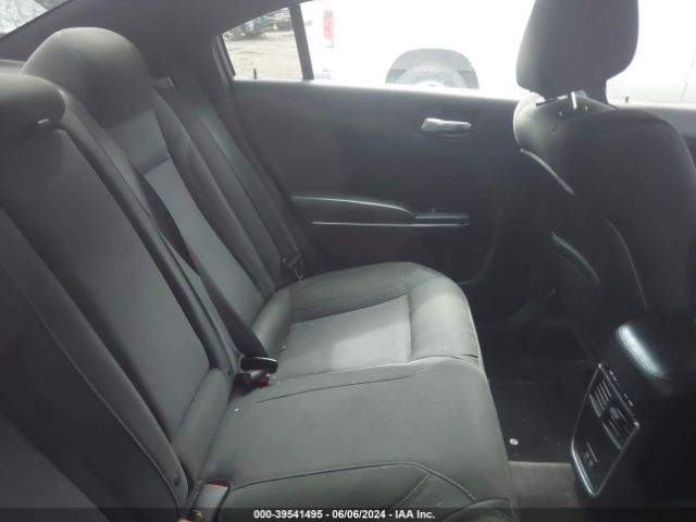 2C3CDXHG7JH139085 Dodge Charger Sxt Plus Rwd