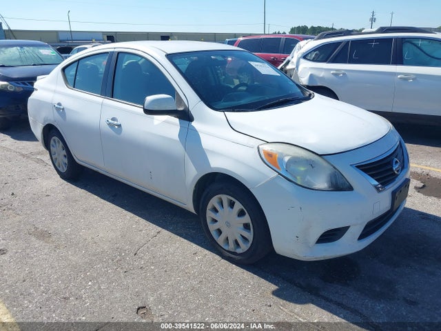 Nissan Versa 1.6 Sv 2014 3N1CN7AP0EL819915 Image 1