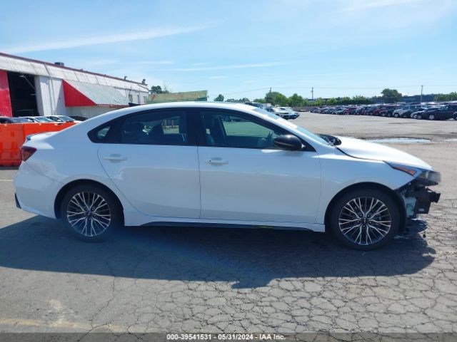 3KPF54AD5NE495007 KIA Forte Gt-line