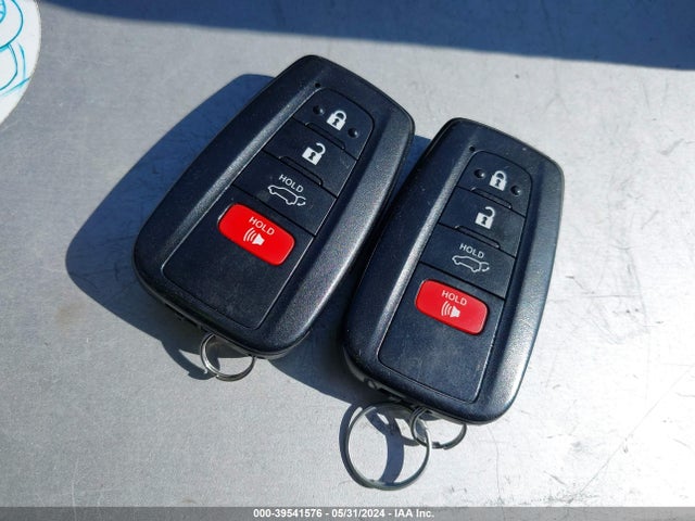 Toyota Rav4 Xle 2019 JTMP1RFV6KJ006658 Image 11