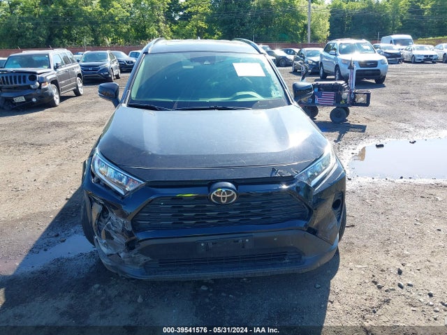 Toyota Rav4 Xle 2019 JTMP1RFV6KJ006658 Image 12