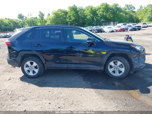 Toyota Rav4 Xle 2019 JTMP1RFV6KJ006658 Image 13