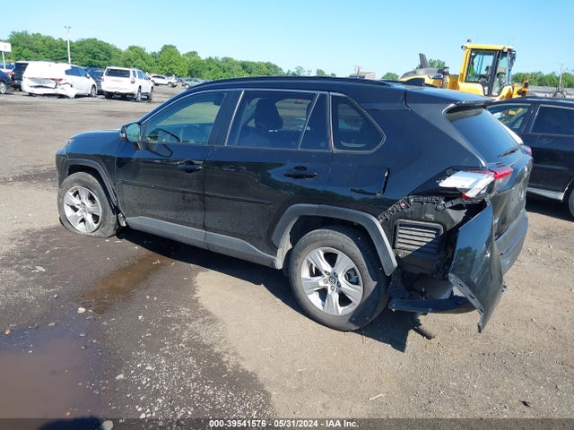 Toyota Rav4 Xle 2019 JTMP1RFV6KJ006658 Image 3