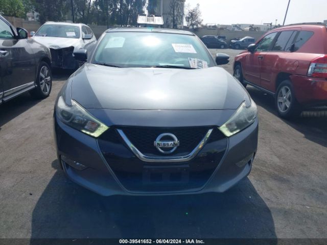 1N4AA6AP2JC392033 Nissan Maxima 3.5 Sl