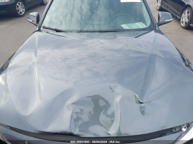 WBA3B1C59EPV79019 BMW 320i