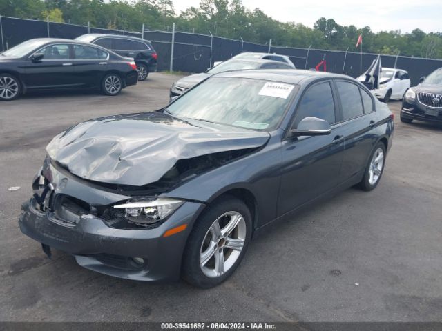 WBA3B1C59EPV79019 BMW 320i