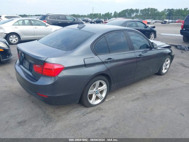 WBA3B1C59EPV79019 BMW 320i