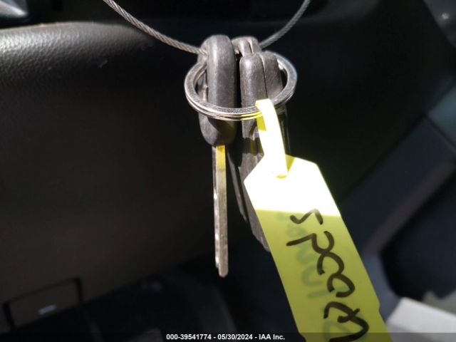 1GCVKREC5GZ285825 Chevrolet Silverado 1500 1lt