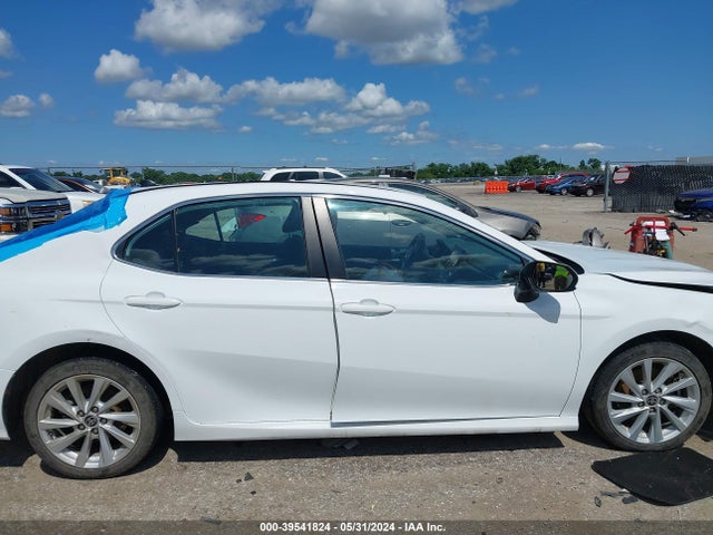 Toyota CAMRY LE 2022 4T1C11AK6NU639964 Image 12