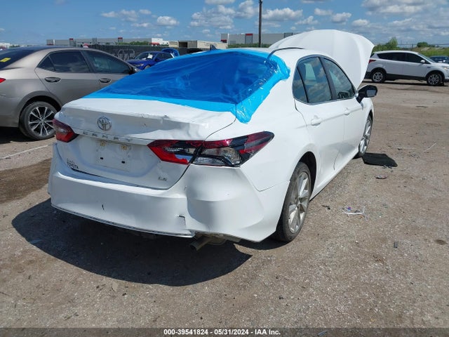 Toyota CAMRY LE 2022 4T1C11AK6NU639964 Image 4